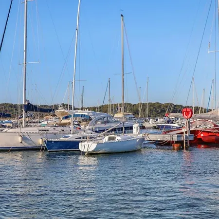 Bright 80 M With Balcony In The Hypercenter * Sanary-sur-Mer